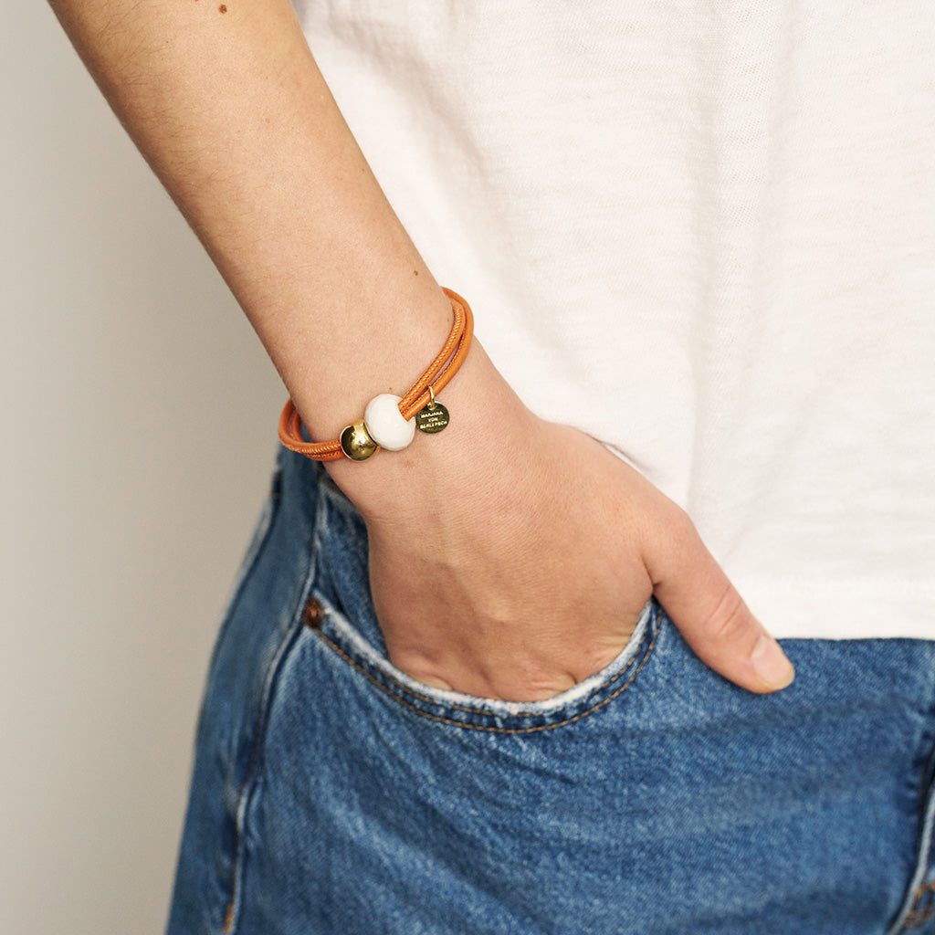 SALLY ARMBAND white onyx