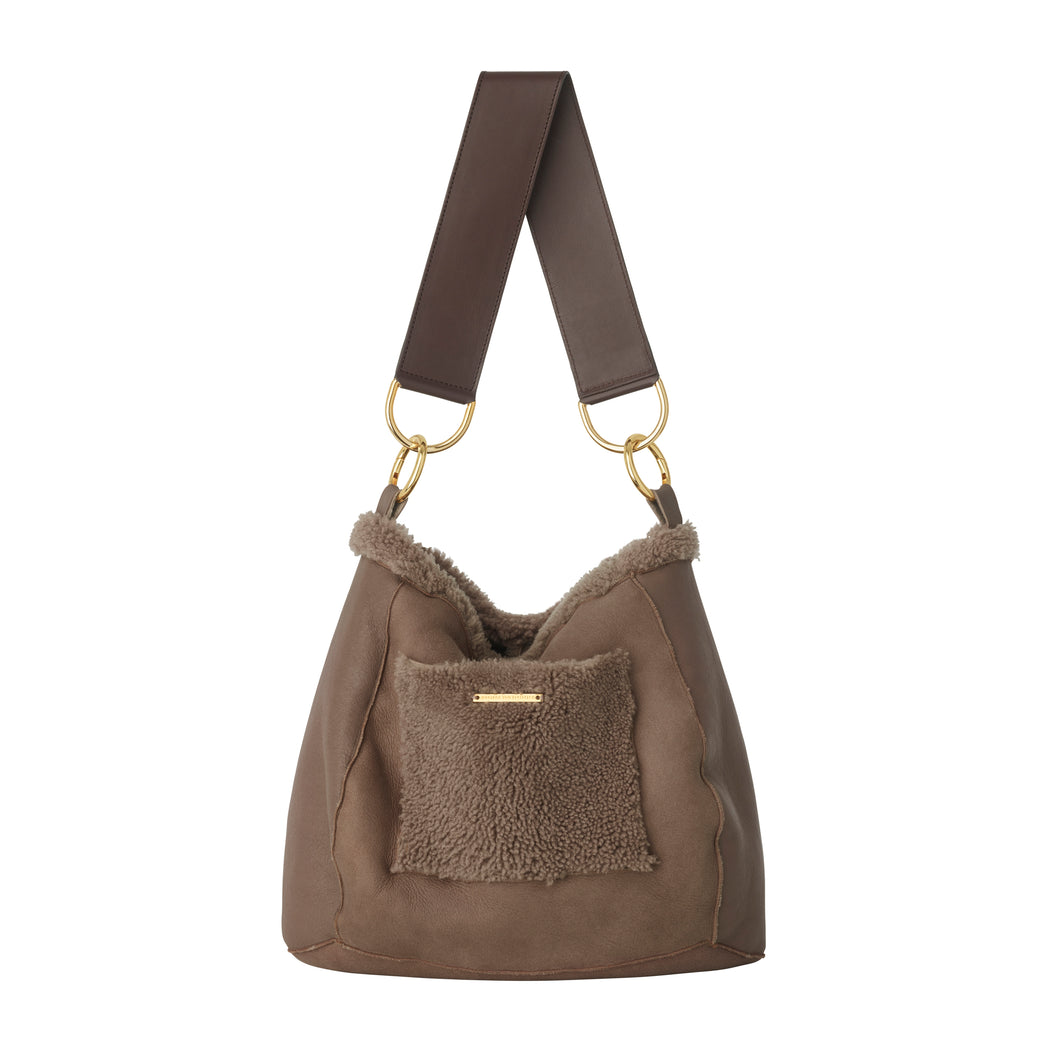NORA SMALL TASCHE SHEARLING NOUGAT