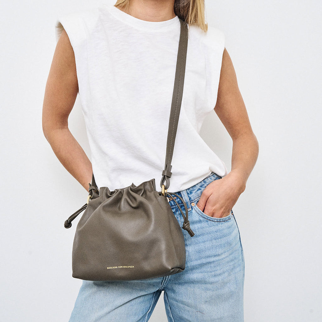 MAUD KHAKI